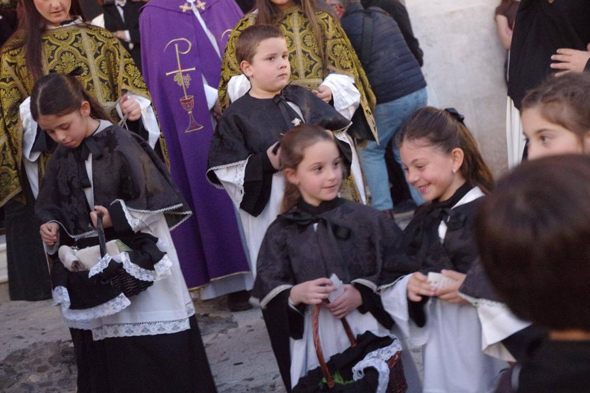 Dulce Resignación: procesión en La Trinidad