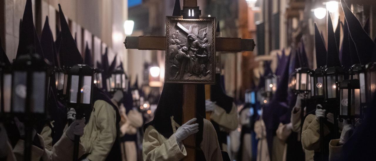 Procesión del Vía Crucis: tarde de gloria para el Nazareno de San Frontis en Zamora