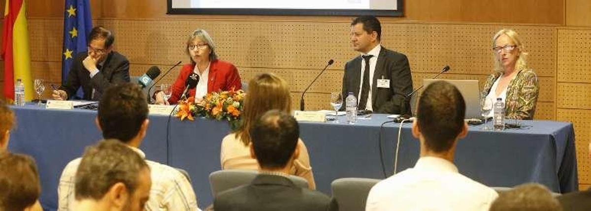 De izquierda a derecha: Pedro Galache, Rosa Quintana, Jónas Vidarsson y Paloma Rueda, durante la presentación. // Ricardo Grobas