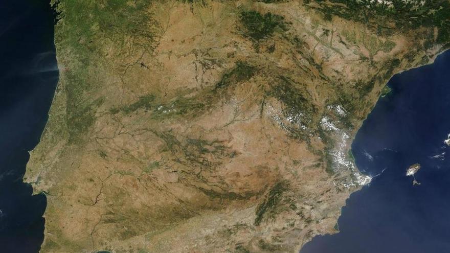 Solo existe una construcción humana visible desde el espacio y sí: está en España