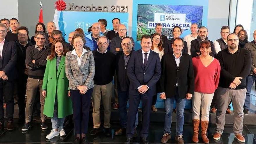 Participantes en la reunión en la Cidade da Cultura. // FdV