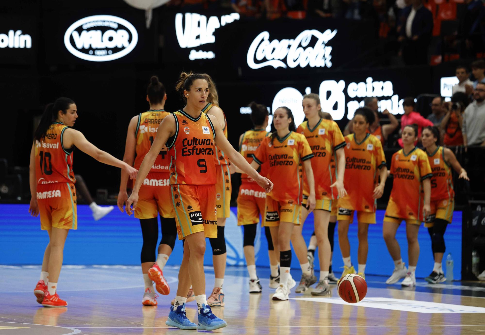 Valencia Basket - Perfumerías Avenida