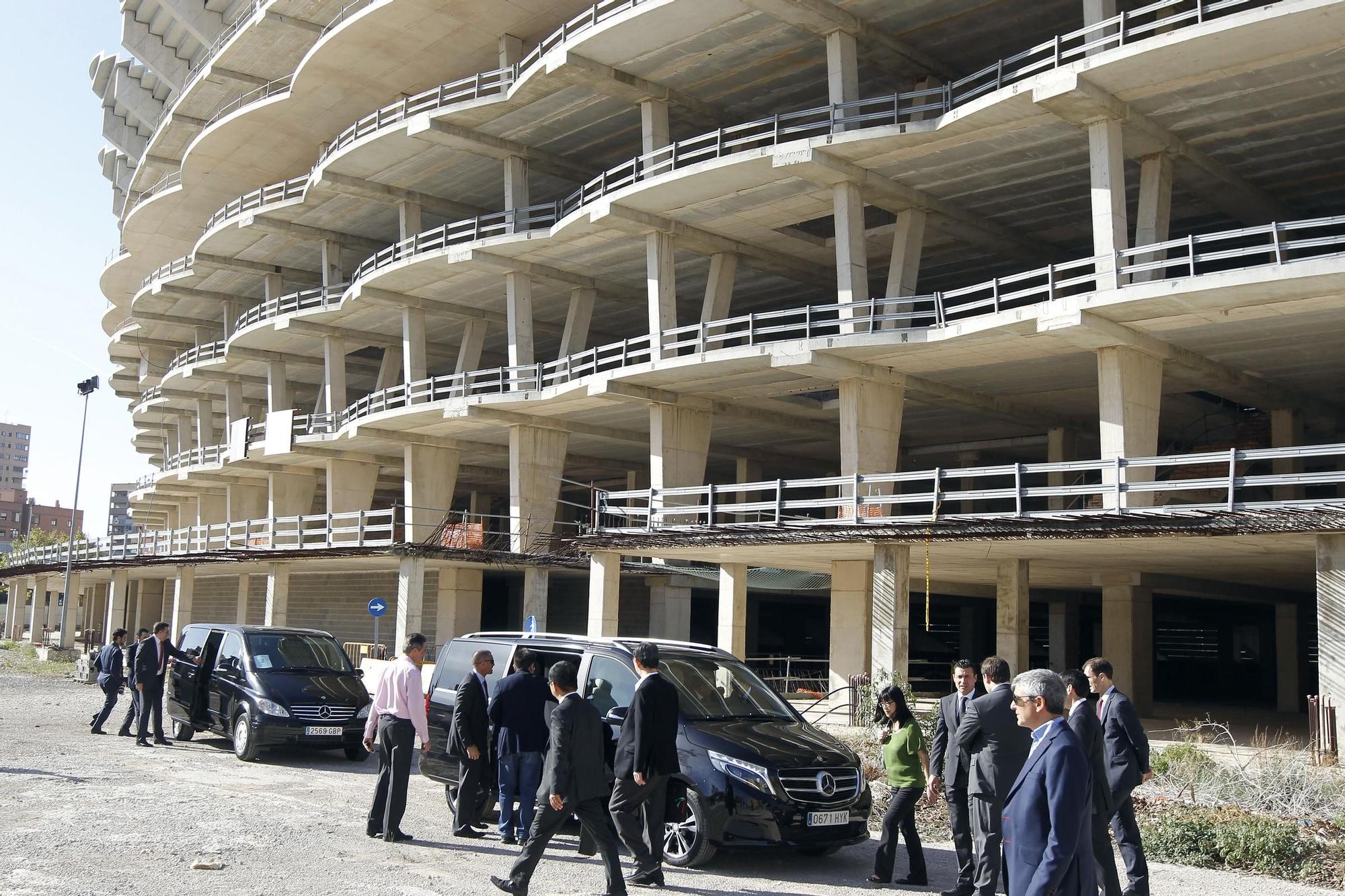 Fotogalería de Amadeo Salvo; de "salvador" a testificar delante del juez por la venta del club