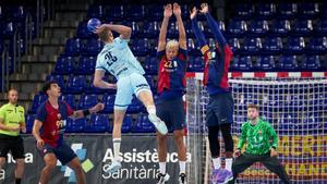 Gonzalo Pérez de Vargas brilla en la plácida victoria del Barça ante el Cangas