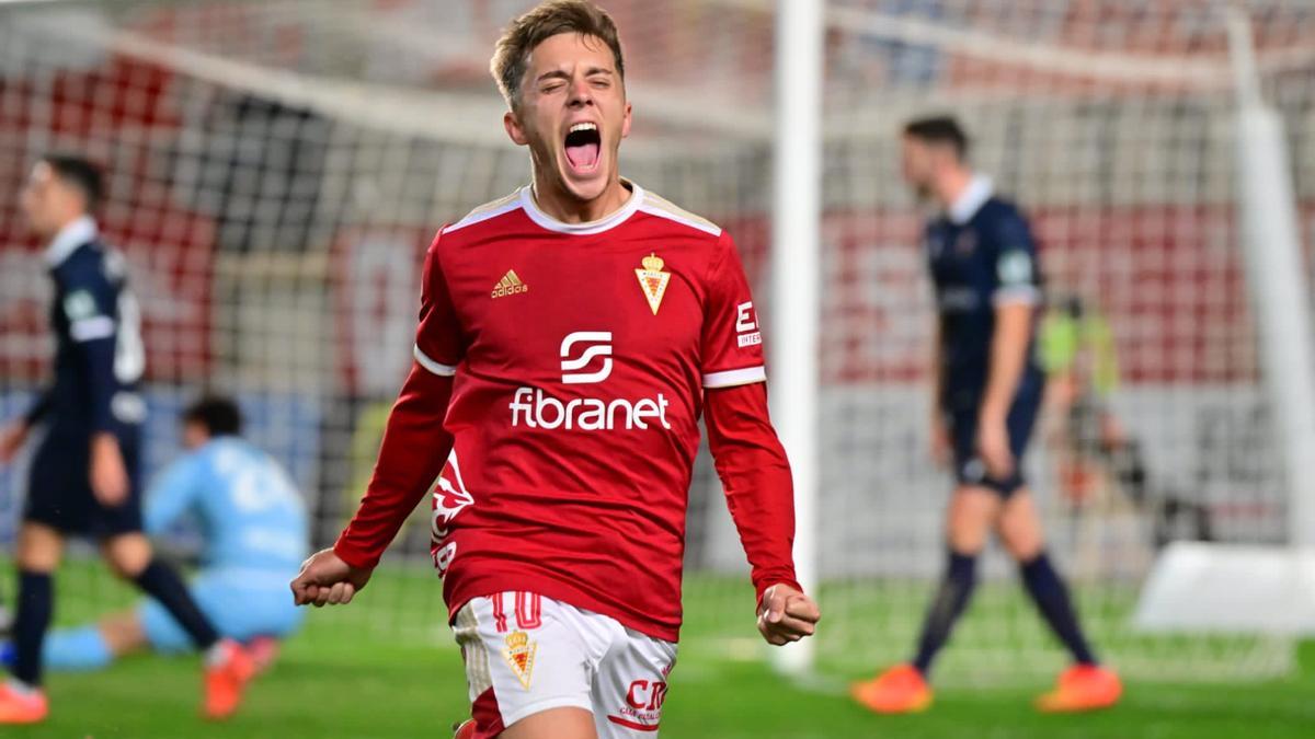 Loren Burón celebra el gol del triunfo del Real Murcia ante la UD Logroñes