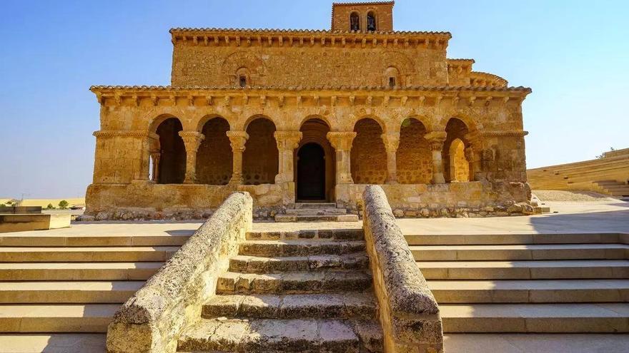 La iglesia románica porticada más antigua de Castilla está en un pequeño y precioso pueblo de Soria