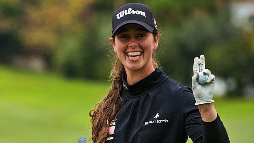 Nuria Iturrioz cae hasta el puesto 23 en el Open de España de golf