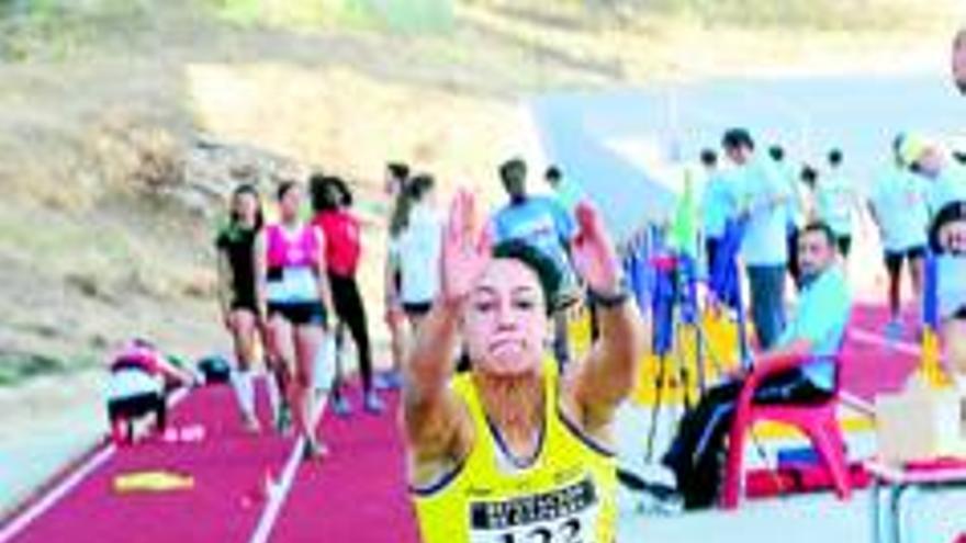 Plasencia cumple con el atletismo