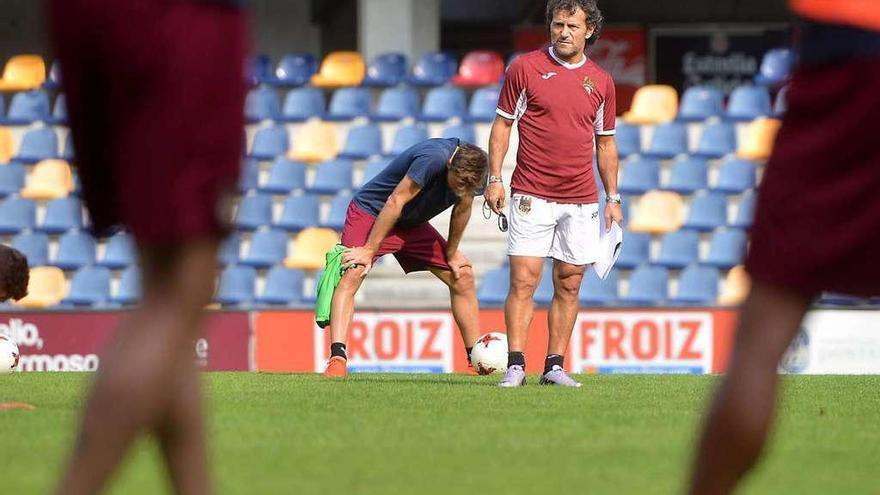 Luisito durante un entrenamiento con el Pontevedra en Pasarón. // Gustavo Santos