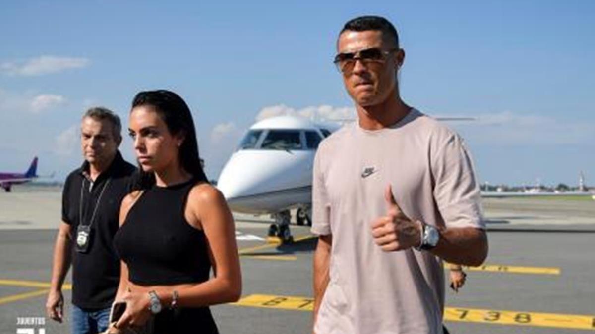 zentauroepp44331645 cristiano ronaldo llega a torino foto juventus com180715192255