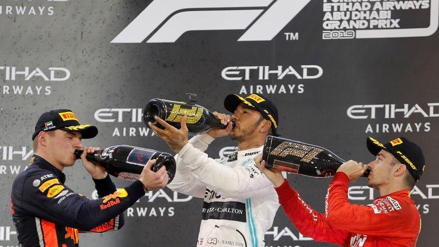 Hamilton ganará 45,4 millones de euros en su último año en Mercedes