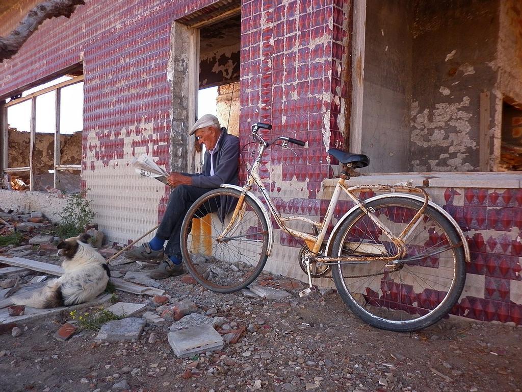 Don Pablo, el único habitante de Epecuén tiene 101 años.