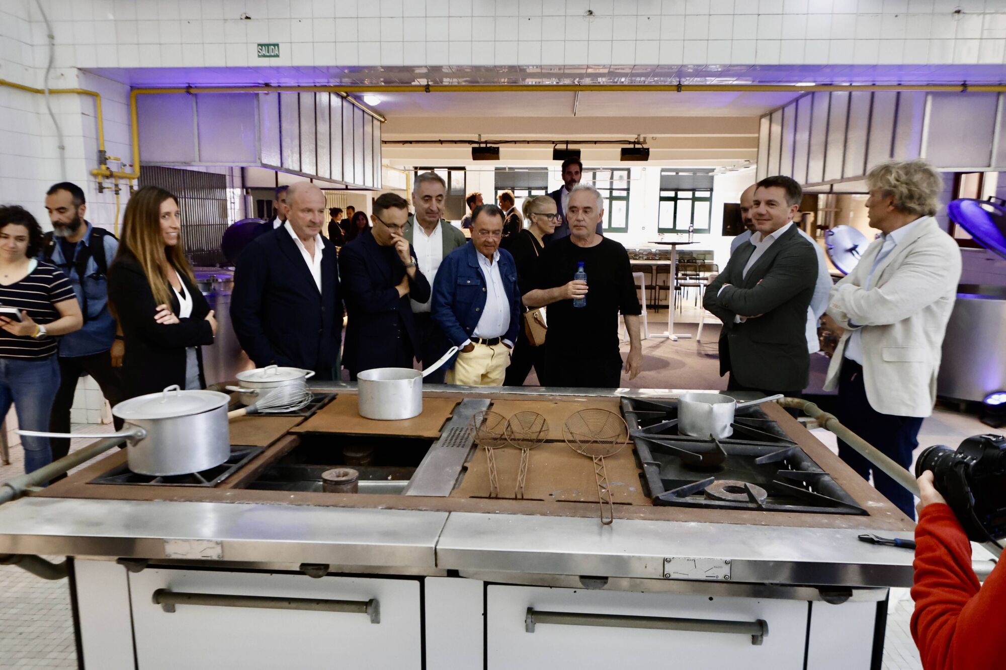 GIJÓN. COCINAS DE LA LABORAL. Charla para profesionales de Ferrán Adriá.