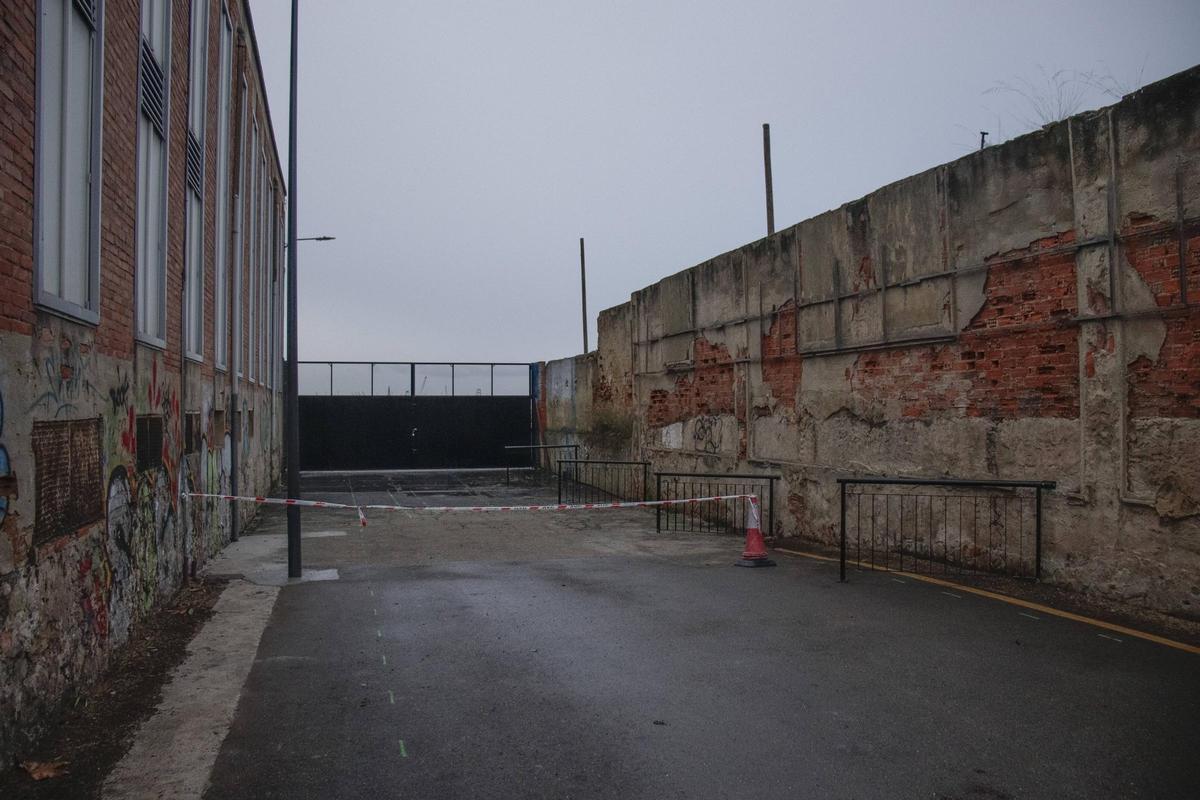 Así avanzan los trabajos para la recuperación de los terrenos de Naval Gijón (en imágenes)