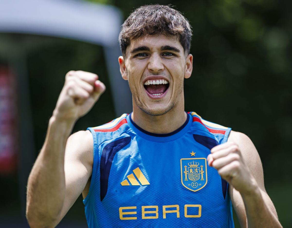 Pau Cubarsí: "Seria un somni jugar la final del Campionat del Món contra Messi"