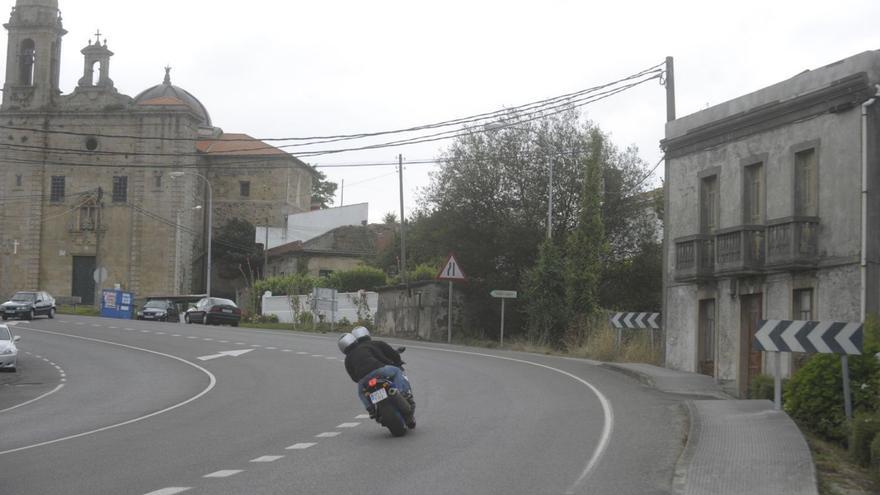 Un tramo de la carretera de As Angustias, en Betanzos. |   // JUAN VARELA