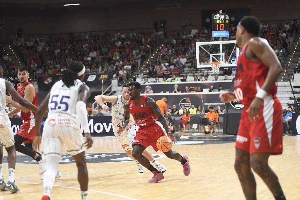 Todas las imágenes de la semifinal de la Supecopa entre el UCAM Murcia y el Unicaja