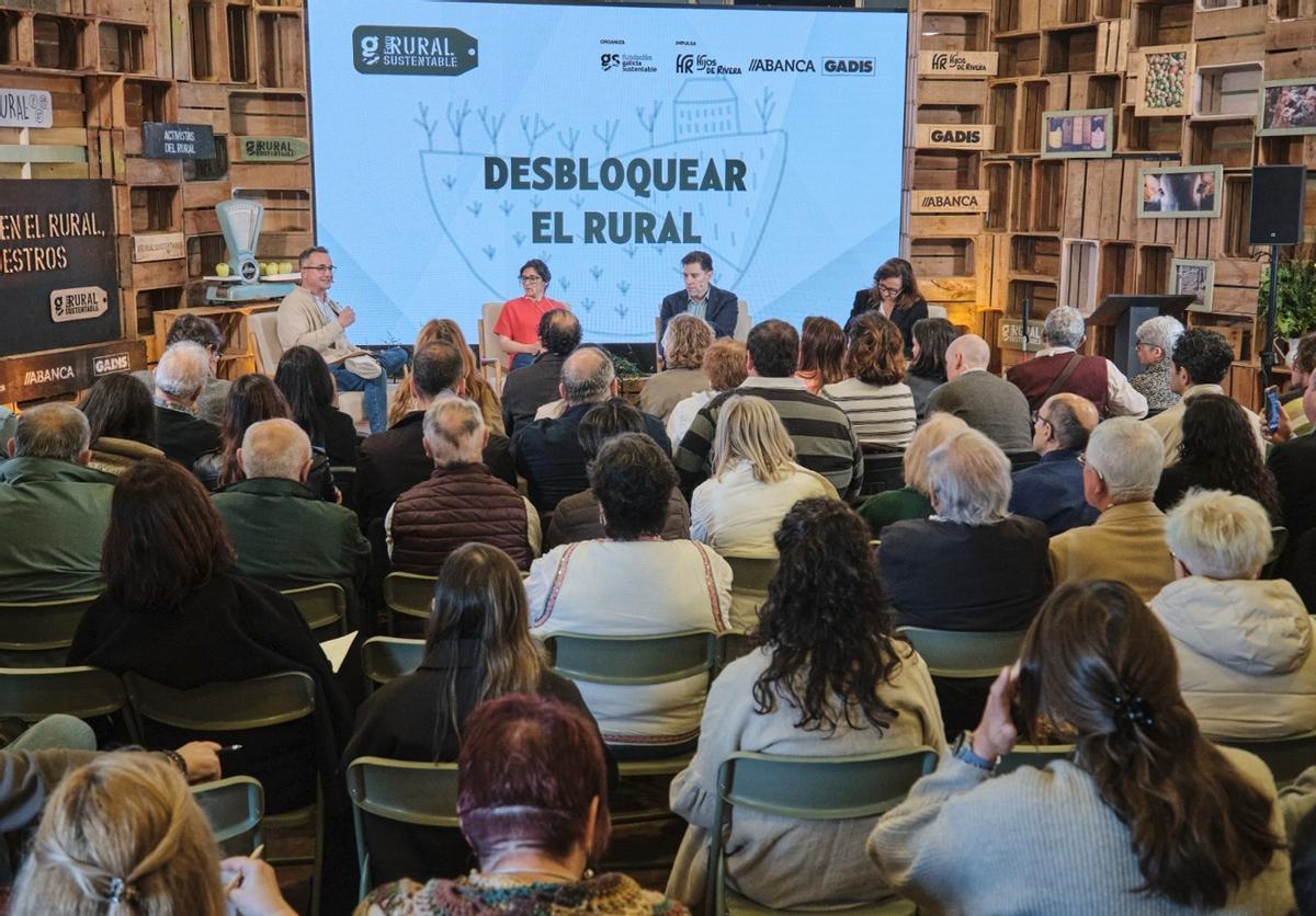 Más de un centenar de expertos participaron en el Foro Rural Sustentable.