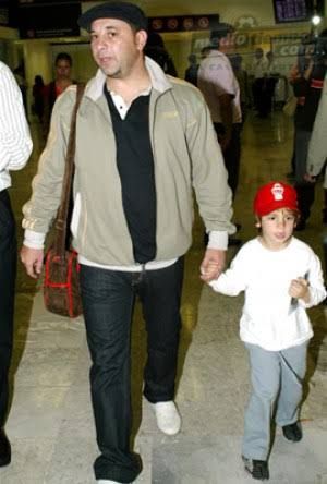 Mohamed y Farid en el aeropuerto.