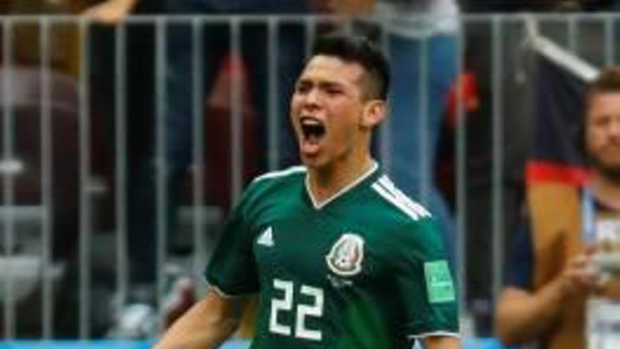 Hirving Lozano celebra el seu gol