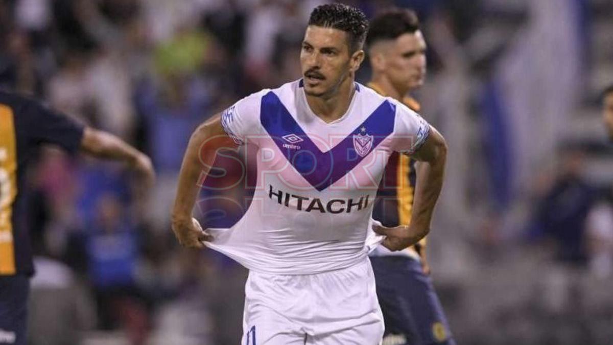 Rodrigo Salinas no tuvo mucha participación con Vélez la última temporada