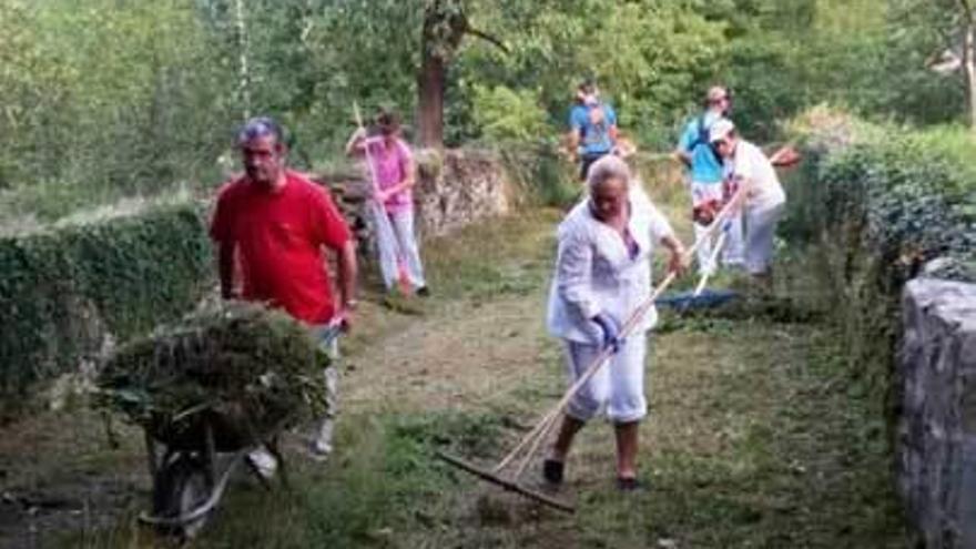 La sextaferia no entiende de edades en Areñes (Piloña)