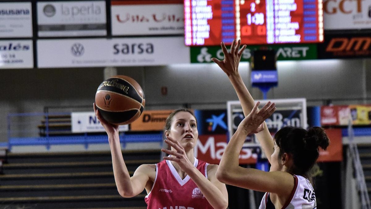 Júlia Soteras va ser la jugadora local més destacada amb 13 punts