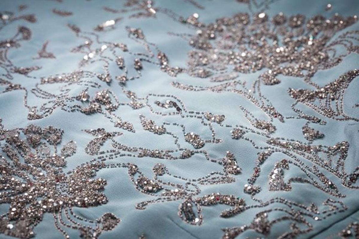 Oscar 2019, red carpet: l'abito Louis Vuitton di Laura Harrier è 100%  sostenibile