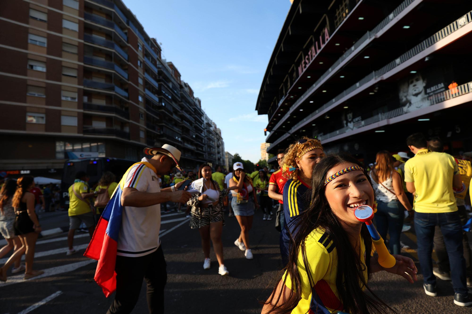 Colombia tiñó de amarillo las gradas de Mestalla