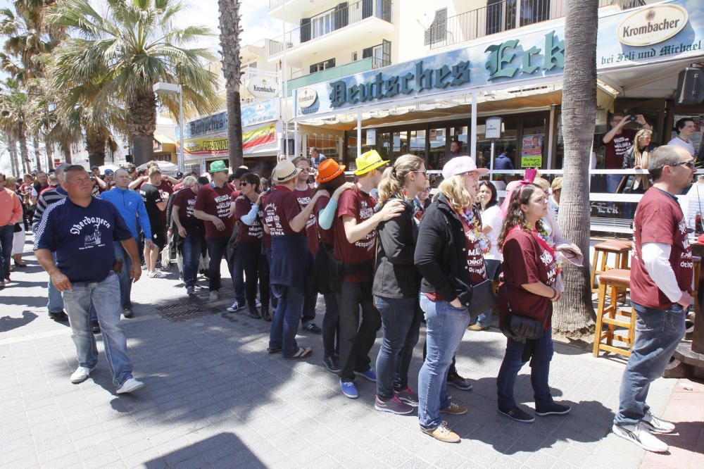 Trasladan una "fiesta etílica" en la Playa de Palma