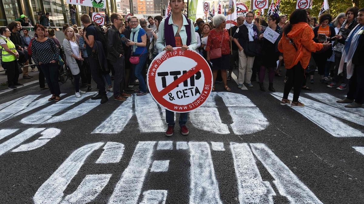 Protesta contra el acuerdo CETA en Bruselas.
