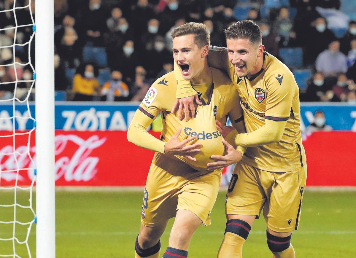 De Frutos fue el encargado de anotar el tanto que ponía por delante en el marcador al Levante