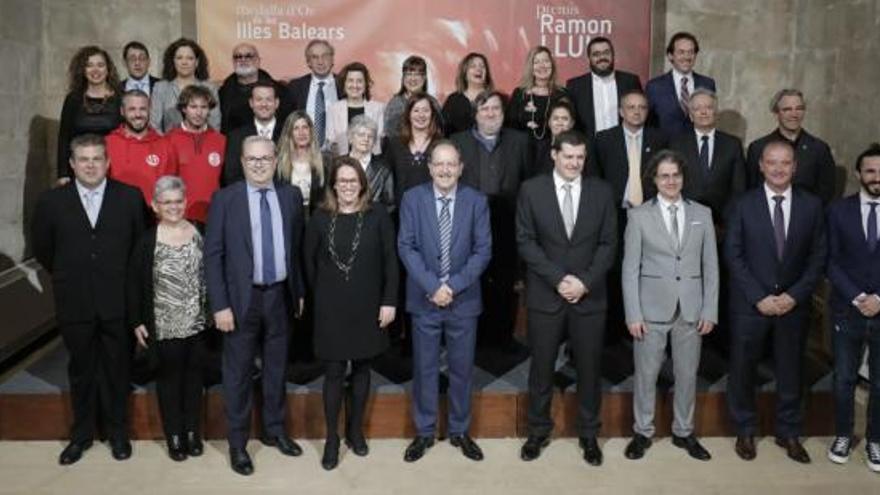 La Lonja acoge la entrega de premios Ramon Llull por el día de Baleares