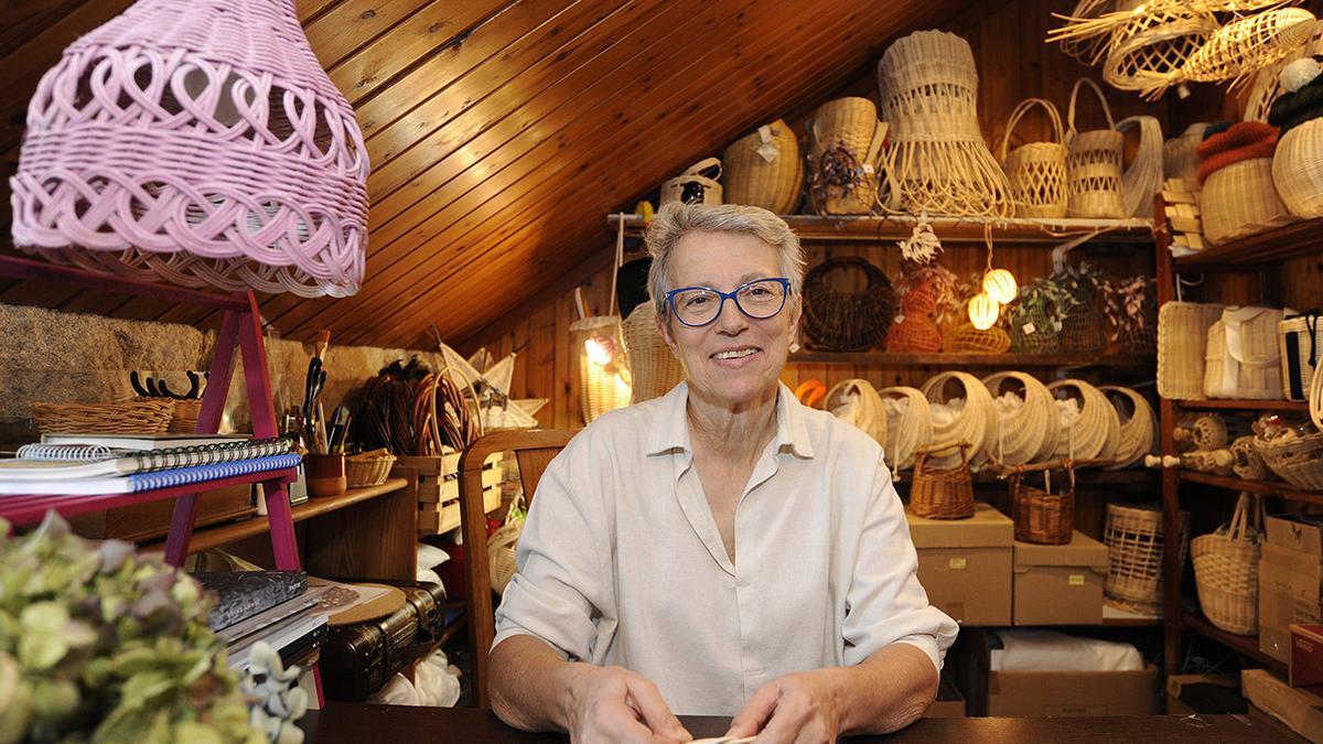 Juana Veiga, la artesana cestera que trenza el arte
