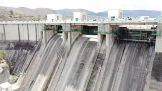 La obra en marcha para duplicar el desagüe del pantano de Beniarrés