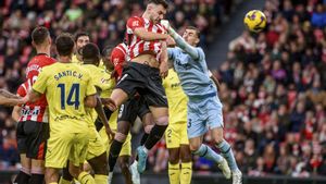 Paredes marca de cabeza el primer gol del Athletic ante el Villarreal.