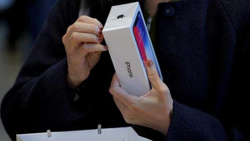 Apple reconoce uso irregular de estudiantes para fabricar el iPhone X en China