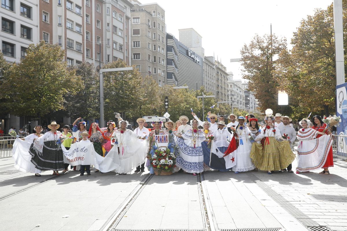 AMIGOS DE PANAMA  KLAUDIA PUYUELO.jpg