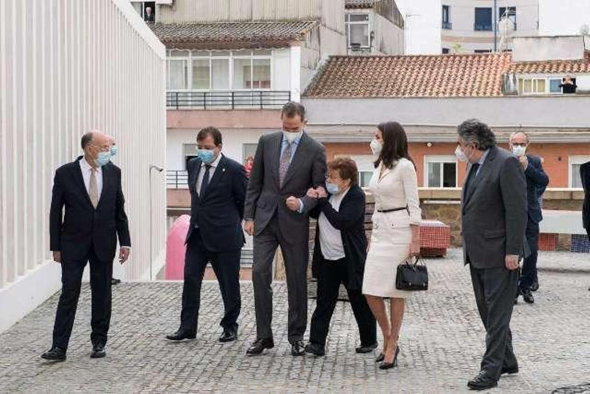De Leoncia a Helga