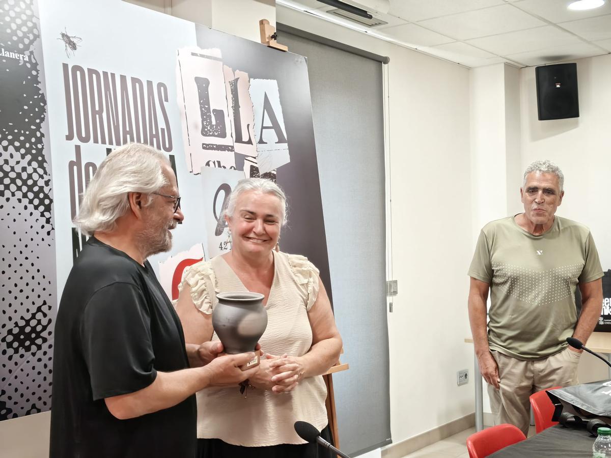La inauguración de las jornadas de novela policiaca "Llanegra", en imágenes