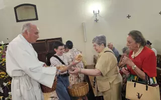 Los panecillos de Santa Clara, "humilde gesto de gratitud" en el convento de las Clarisas en Villaviciosa