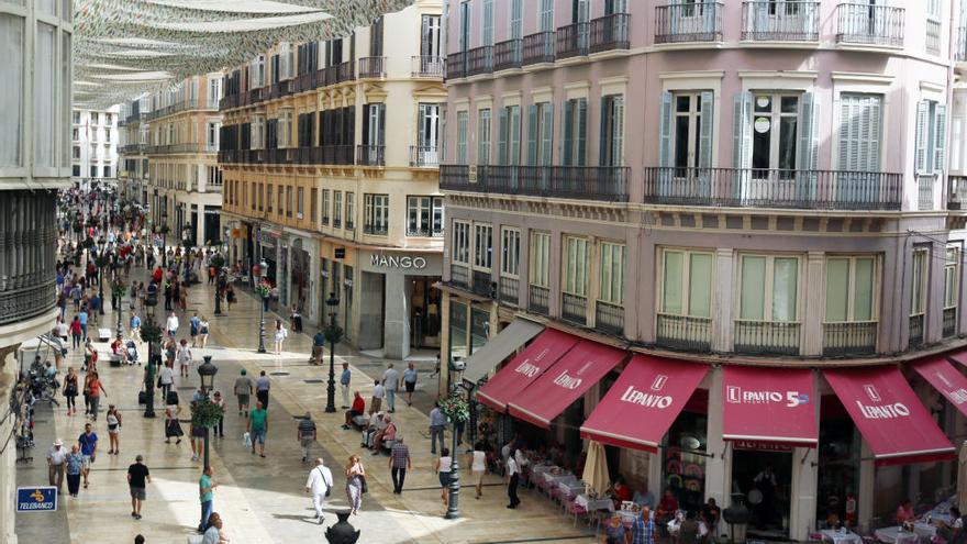 Vista de calle Larios, unade las zonas comerciales de la ciudad.