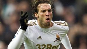 Michu brilla en el Swansea pero no olvida al Oviedo