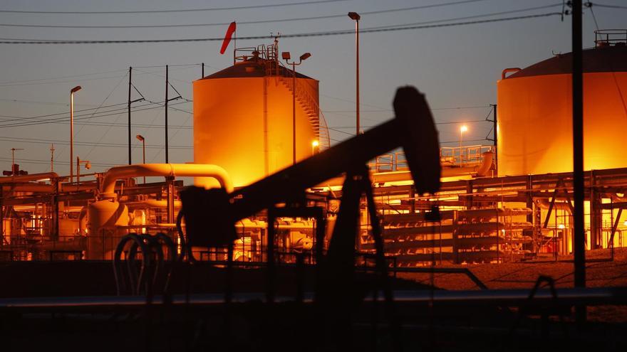 El barril de petróleo Brent se hunde ante la débil respuesta de Irán contra bases americanas en Qatar e Irak
