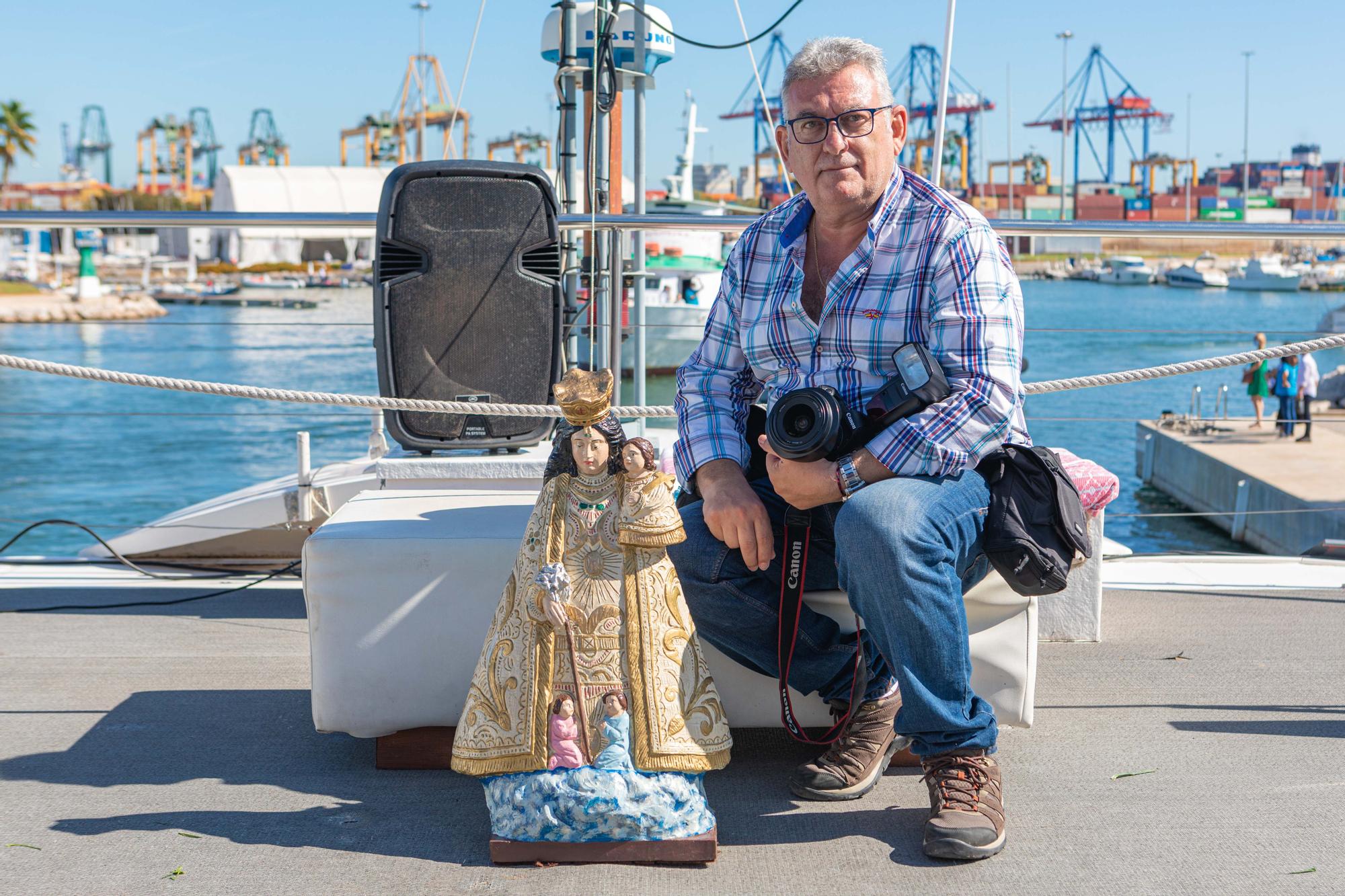 Las fallas del Marítim recuperan la Ofrenda Marinera