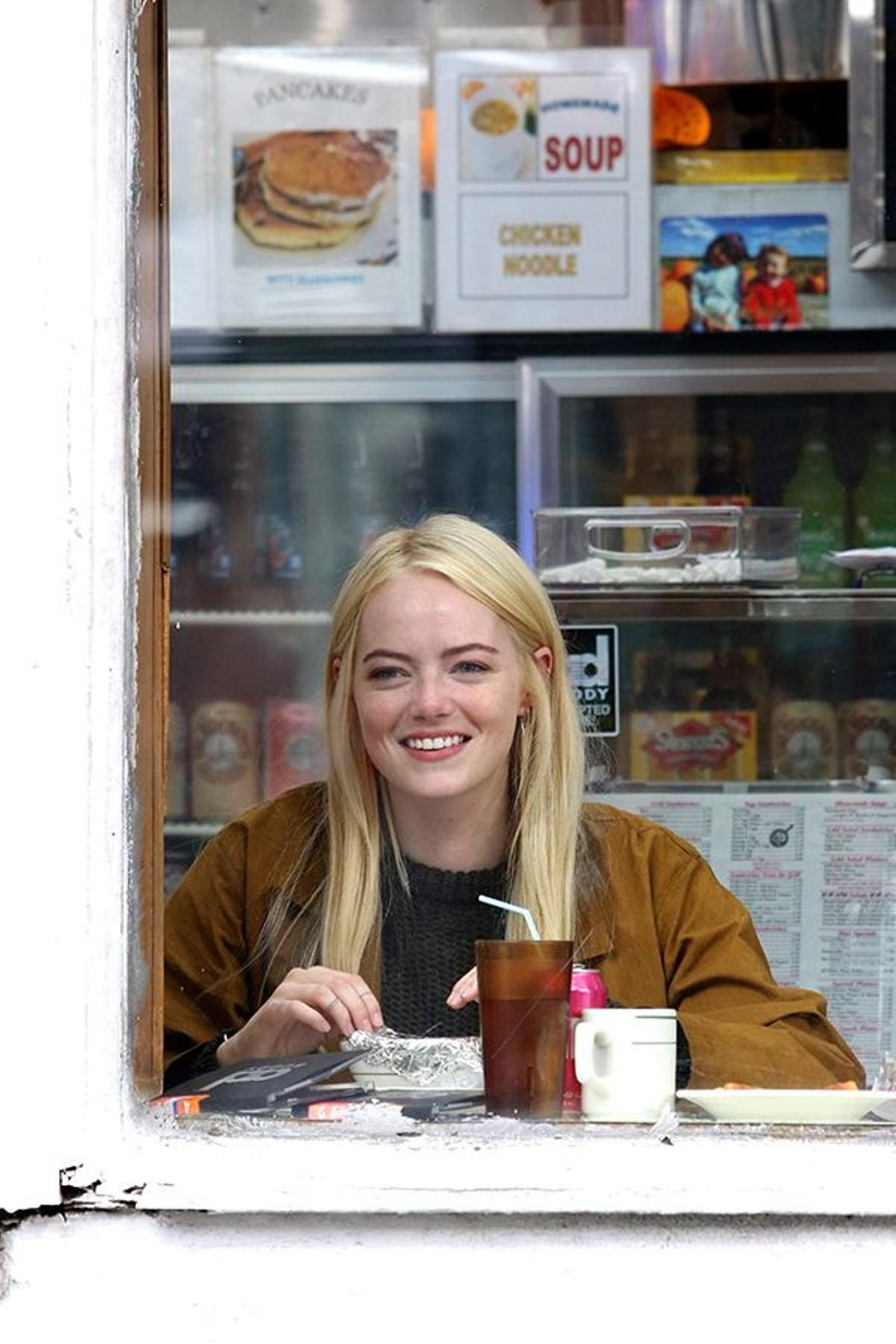 Emma Stone durante el rodaje de la serie 'Maniac'