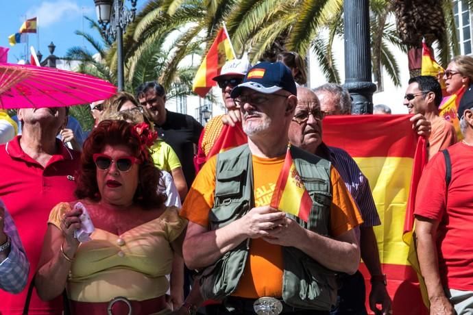 Concentración por la unidad de España en Santa Ana
