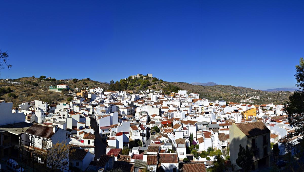 Vista panorámica de Monda.