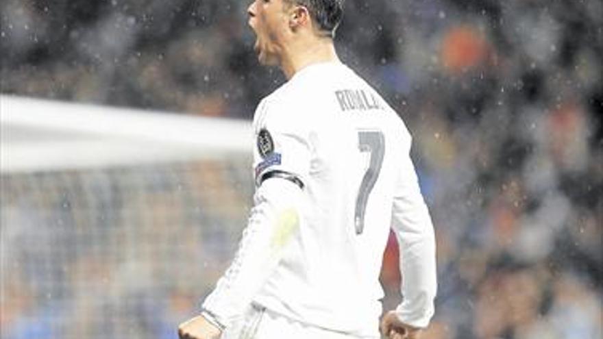 Cristiano lidera con un ‘hat-trick’  la remontada ante el Wolfsburgo