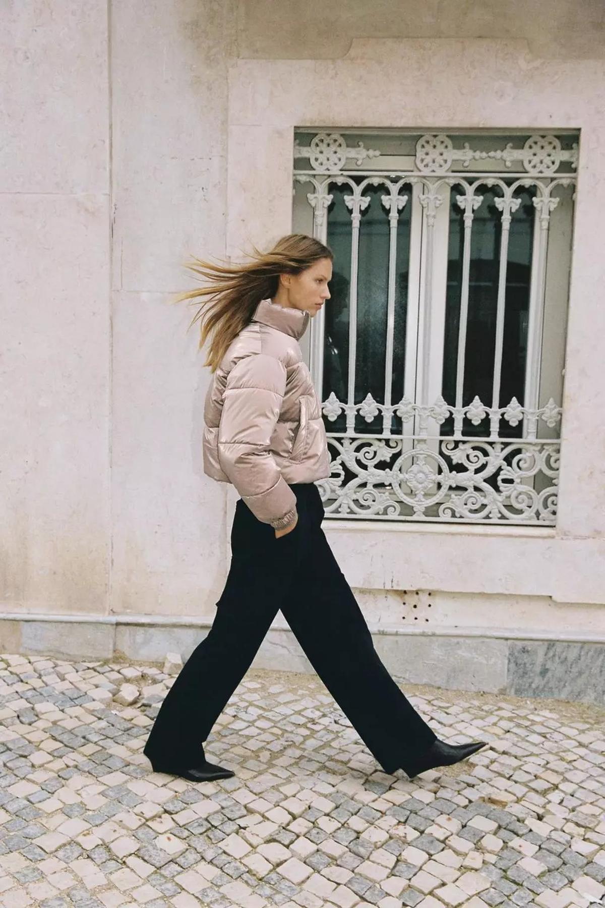 El anorak con el que Zara ha reventado las rebajas.